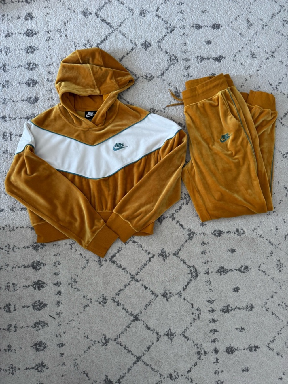 Nike Velour Hooded Jogger Velour Jumpsuit Track Set Outfit